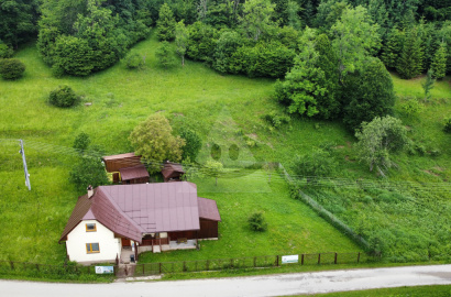 Chalupa so záhradou,/4950m2/, Čadca - Makov